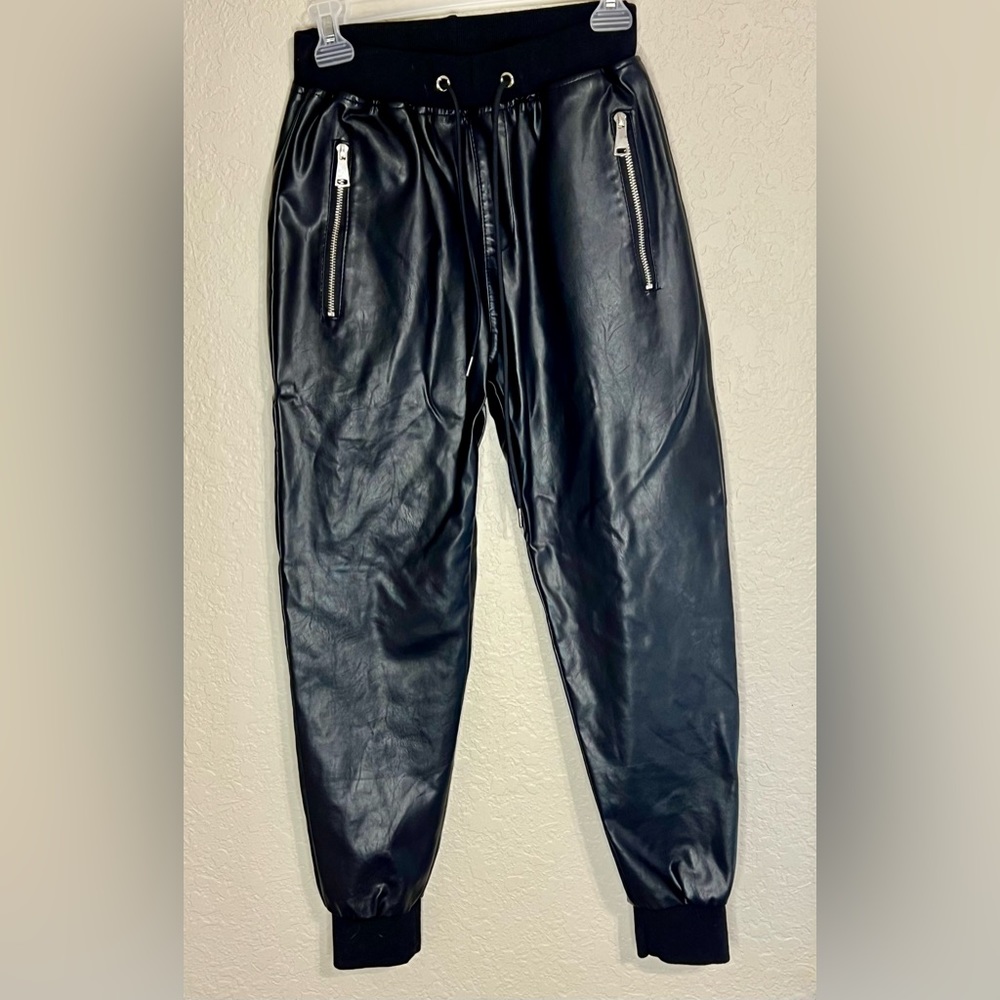 Venti6 Leather Look Jogger Style Pants Size Large - 100 % Polyurethane